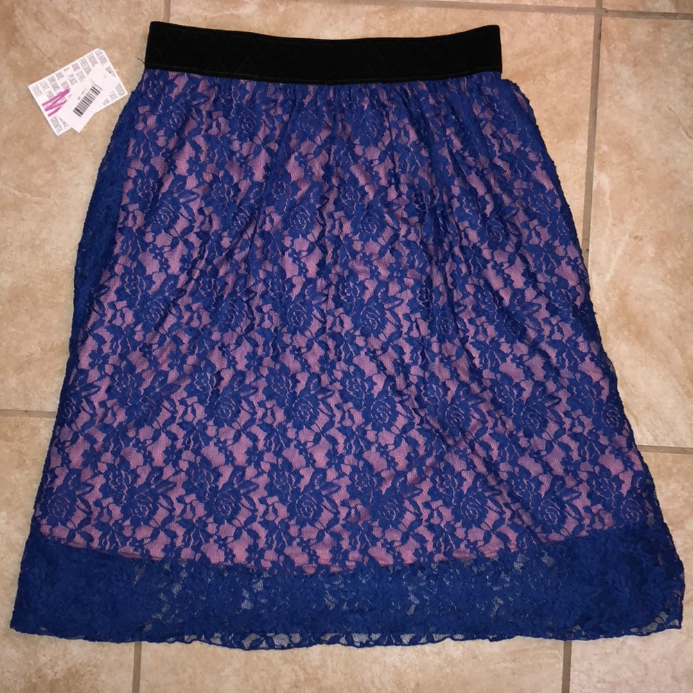 🔥SOLD🔥NWT LulaRoe M Lace Lola
